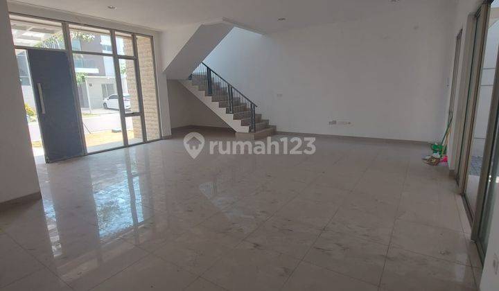 Bisa kpr dijual rumah pik2 4 kamar tidur 150m/10x15 5.7m bisa nego 2