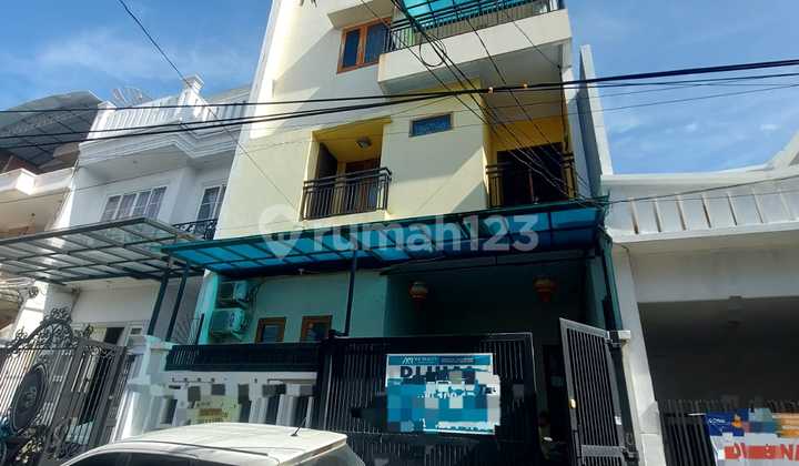 Bisa KPR Dijual Rumah Muara Karang 3 Lantai Ukuran 8X15