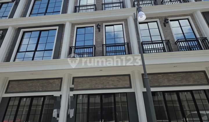 Disewakan Ruko di Pik2 3 Lantai Disewakan Ruko di Pik2 3 Lantai