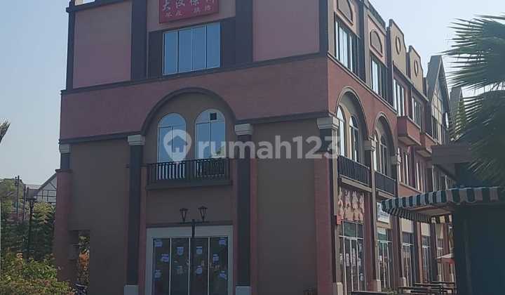 For Rent: 3-story corner PIK2 shop house with elevator, food business allowed, electricity rate 33k, suitable for restaurant. For Rent: 3-story corner PIK2 shop house with elevator, food business allowed, electricity rate 33k, suitable for restaurant.
