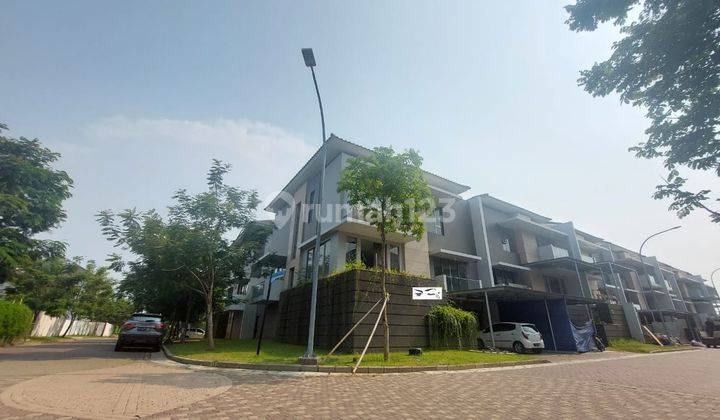 DIJUAL. Rumah Mewah PIK 2. Ukuran 17x20 2,5 Lantai. Kamar 4-+1 1