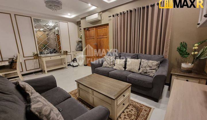 Rumah 3 Lantai Premier Serenity Bekasi 1