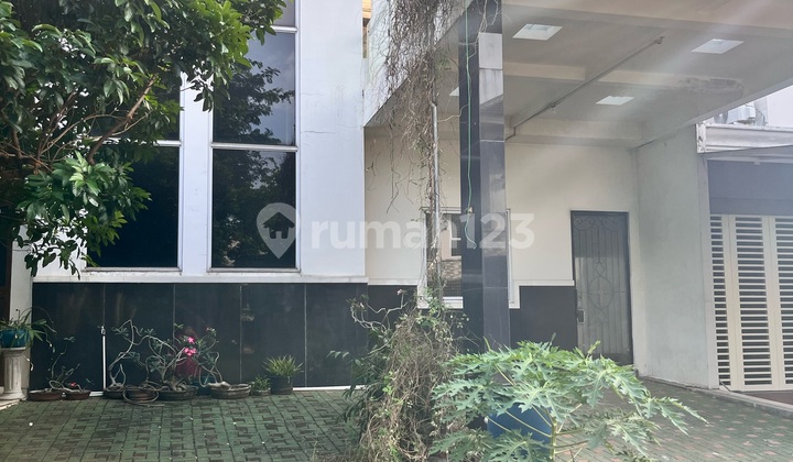 Cheapest With 320 M2 Area 2-Story Hook In Foresta Fresco Cluster 24-Hour Security In Front Of Park And Fountain Near Ice Aeon, And Much More Cheapest With 320 M2 Area 2-Story Hook In Foresta Fresco Cluster 24-Hour Security In Front Of Park And Fountain Near Ice Aeon, And Much More