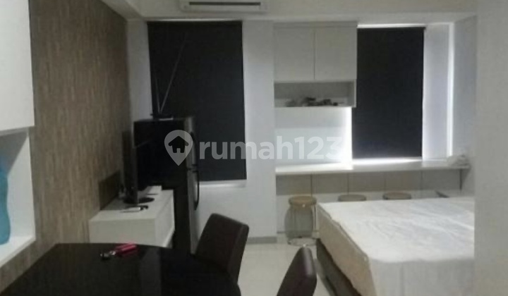 Apartment Silkwood Residencelocation: Alam Suteratower/floor/view: Mapple / 2 / Mall Alam Suterasize: 34 M2bedroom: Studiobathroom: 1condition: Full Furnish: Cookerhood, Ac, Water Heater, Kitchen Set, Cupboard, Bed, Study Desk, Chair, Television, Refriger
