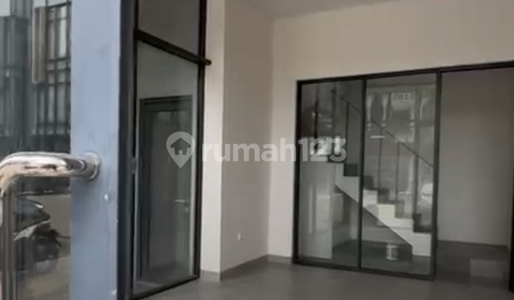 Cheapest Negotiable Until Deal For Sale Ruko Tabespot Vanya Park Ruko 6x8m 3 Floors Building Area 122m2 Land Area 48m2 Each Floor Has Toilet and Sink. On 3rd Floor Additional Shower 3rd Floor Ceiling Higher (Can Be Used for Mezzanine) Electricity 4400watt AC Outlet 1 on Each Floor