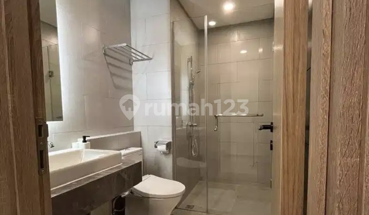 Upper West Luxury Apartments Comfortable Environment and Highly Strategic Location 2