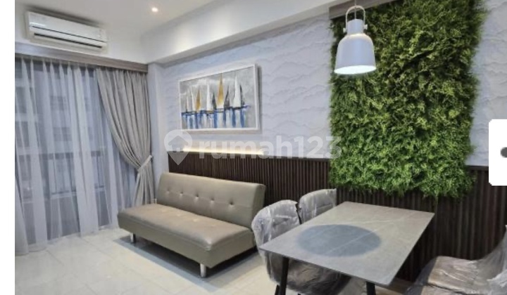 Apartment Name: Silkwoodlocation: Alam Suteratower/floor/view: Maple / Lantai 11size: 39.6 M2bedroom: 2bathroom: 1condition: New Fully Furnishedfacility:satu Unit Ranjang Singlesatu Unit Ranjang Single, Twin (atas Bawah )satu Unit Sofabeddapur Berikut Exh