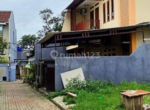 Rumah 2,5 lantai dekat tol kukusan Beji depok 2