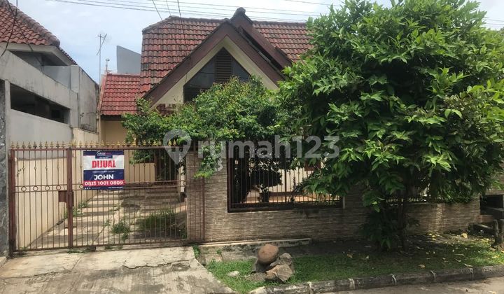 Rumah Perlu Renovasi Hitung Harga Tanah di BSD Tangsel Rumah Perlu Renovasi Hitung Harga Tanah di BSD Tangsel