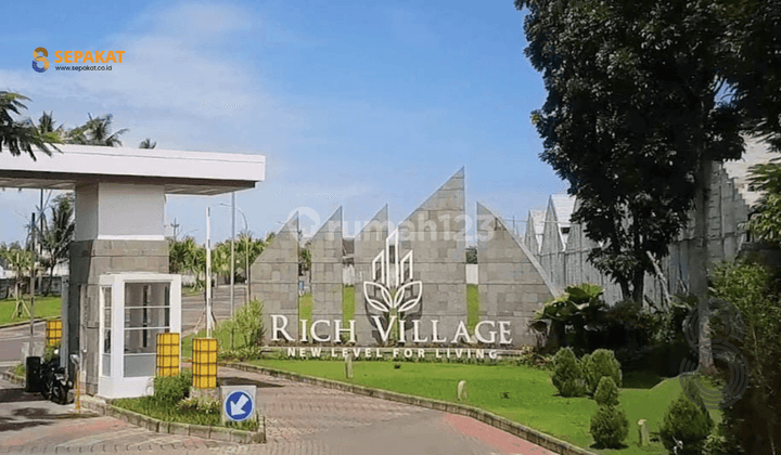Rumah Mewah Dengan Lingkungan Yang Sejuk Dan Segar di Jember 5