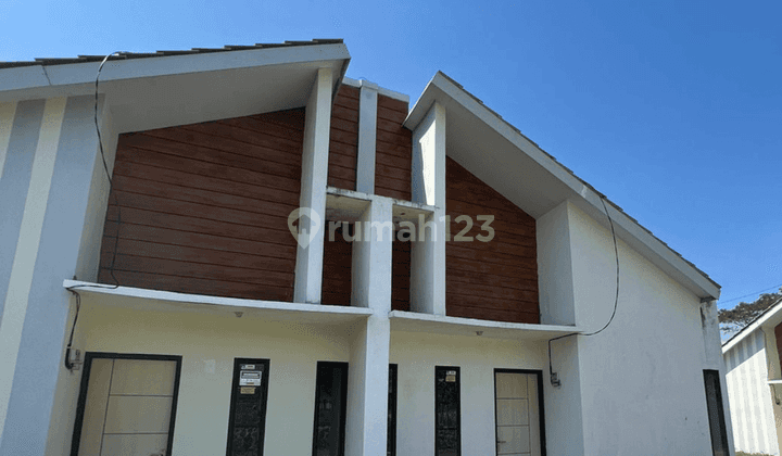  Rumah Subsidi Mewah Bergaya Arsitektur Eropa di Bondowoso 9