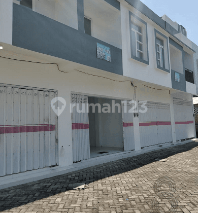 Ruko Modern Strategis Di Pusat Kota Banyuwangi 6