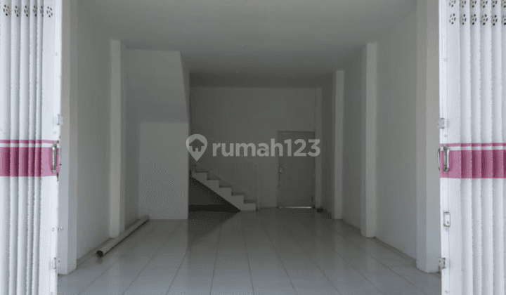 Ruko Modern Strategis Di Pusat Kota Banyuwangi 8
