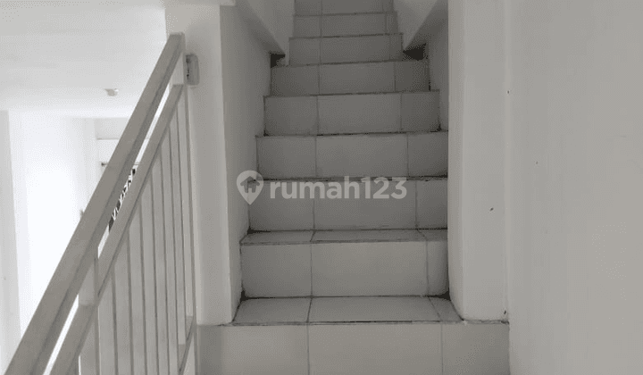Ruko Modern Strategis Di Pusat Kota Banyuwangi 14