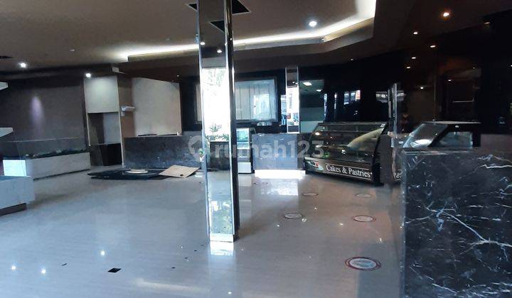 DiSewakan Tempat Usaha Luas Eks Bakery Shop Ternama Di Jalan Pahlawan Trip Malang 4