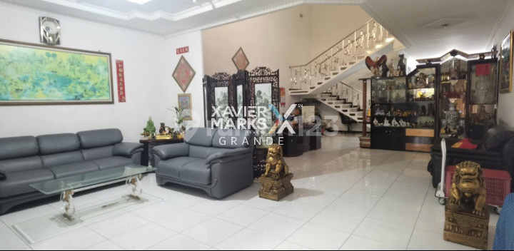 Dijual Rumah Cantik 2 Lantai di Oro-oro Dowo Malang 2