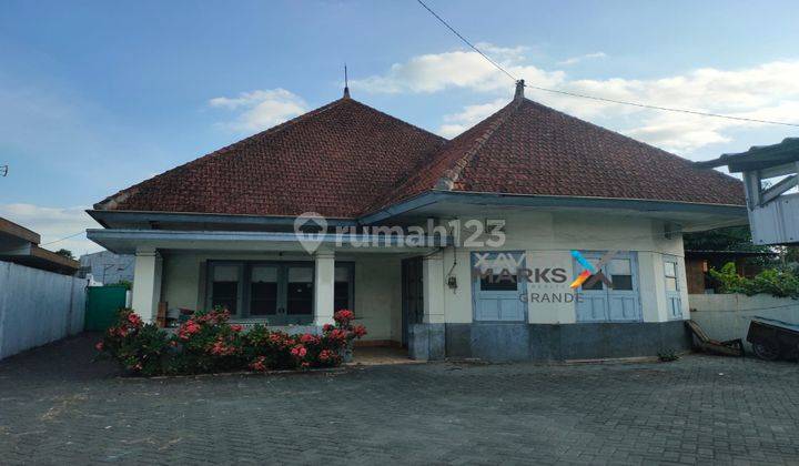 Disewakan Rumah Vintage Halaman Luas Cocok Untuk Usaha Di La Sucipto Malang 1