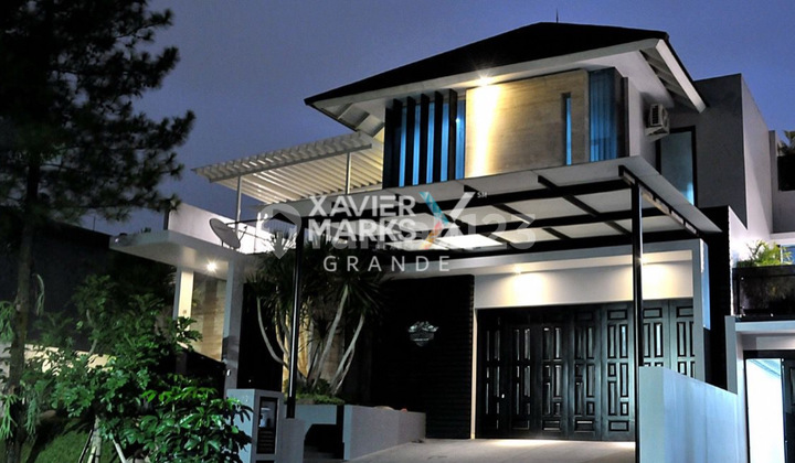 Dijual Rumah Furnished Rasa Villa di Riverside Malang