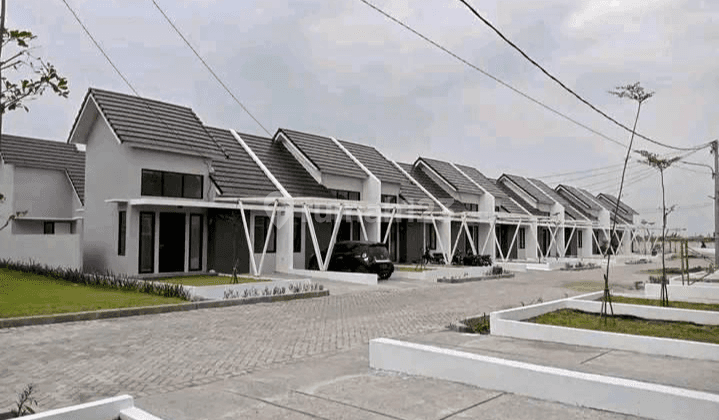 Rumah kota Sidoarjo lokasi nol jalan raya 1