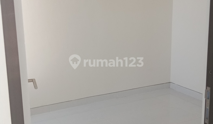 Rumah mewah modern murah lokasi nol jalan raya area krian 7