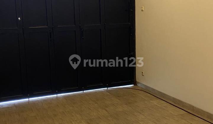 Luxury Fully Furnished Good House with SHM Certificate in Batununggal Mulia, Bandung 2