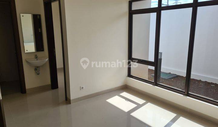 Rumah Bagus Unfurnished SHM di Podomoro Park Bandung, Bandung 2