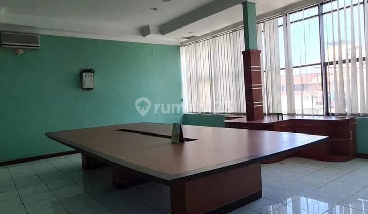 Ruang-usaha di Jl Ciateul , Bandung 1.980 m Bagus SHM 2