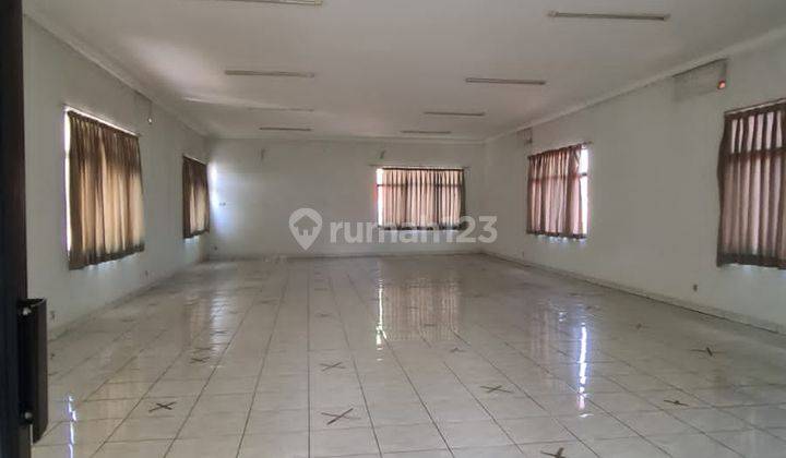 Ruang-usaha di Jl Ciateul , Bandung 1.980 m Bagus SHM 1