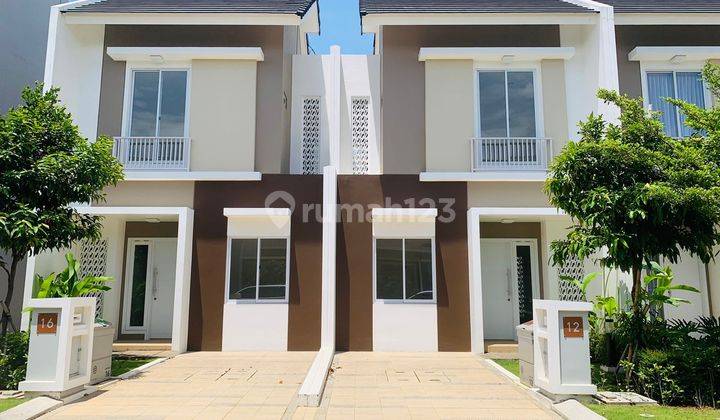 Rumah 2 Lantai Bagus Unfurnished SHM di Cluster Cynthia, Bandung 1