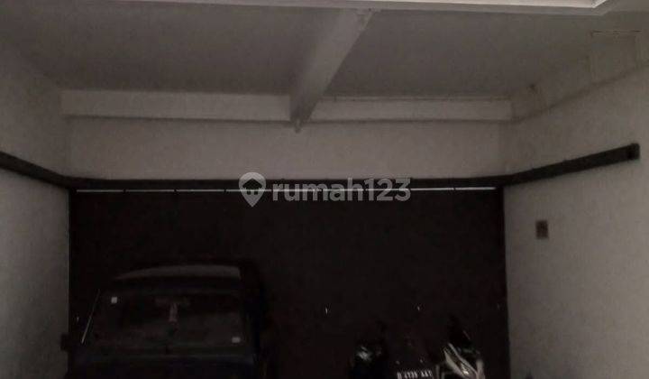 Rumah 2 Lantai Bagus Unfurnished SHM di Komplek Dadali, Bandung 2