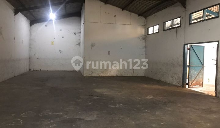 Gudang Murah Siap Pakai Strategis Mudah Akses di Jl. Satria Raya