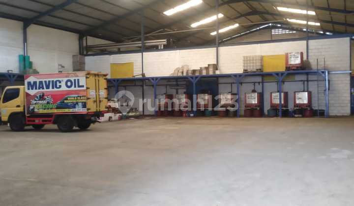 Gudang Bagus 1520 m2 SHM KAWASAN INDUSTRI TRIKENCANA Bandung