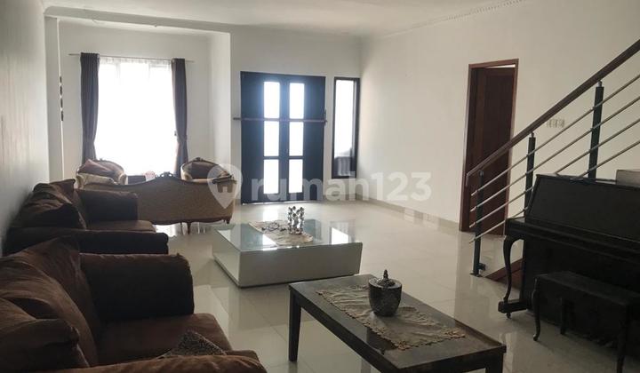 Rumah MURAH strategis Bagus Semi Furnished SHM Cigadung, Bandung