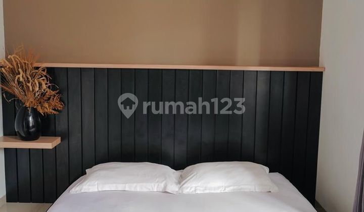 Rumah Modern Bagus Furnished SHMJalan Kolonel Masturi, Bandung 2