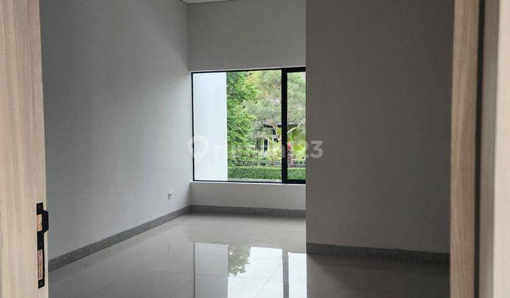 Rumah 2 Lantai Bagus Unfurnished SHM di Pondok Hijau, Bandung 2