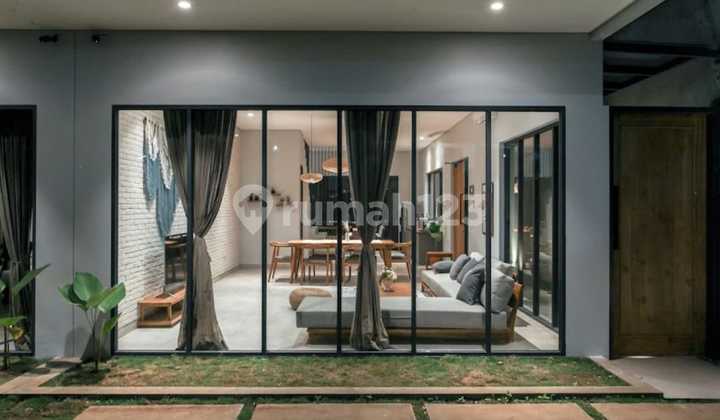 Dijual 2 Villa 300 m2 SHM Full Furnish di Jl Sariwangi, Bandung Dijual 2 Villa 300 m2 SHM Full Furnish di Jl Sariwangi, Bandung