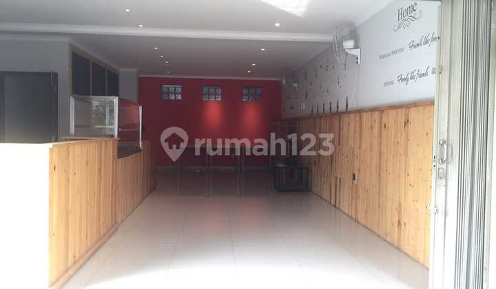 Ruko Murah 2 Lantai Shgb Siap Huni Strategis di Holis Regency