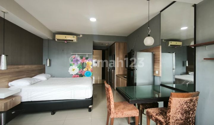 Sudirman Suites Apartment Tipe Studio Plus cantik Bagus Furnished