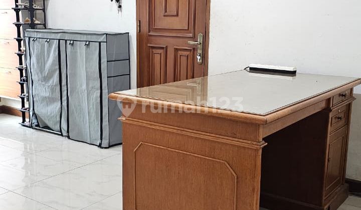 Rumah Siap Huni Nyaman SHM Cantik di Taman Holis Indah 1 2