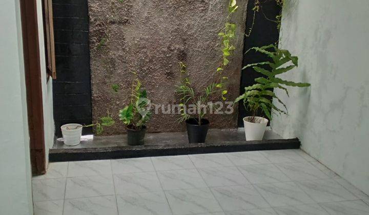 Rumah Sudah Renovasi SHM di Komplek Bumi Asri, Bandung 1