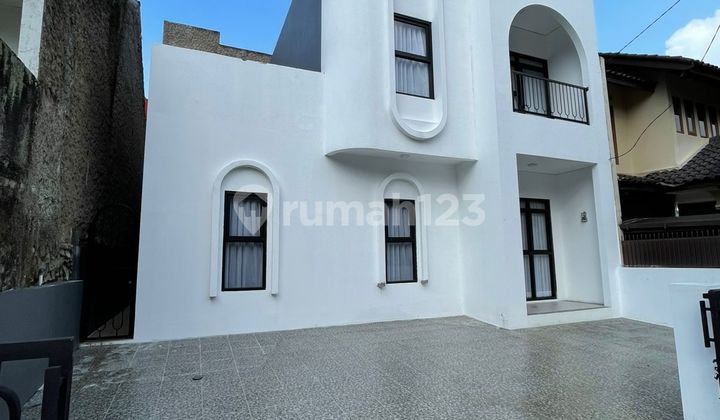 Rumah Baru Jadi Cantik 2 Lantai Modern Nyaman Setiabudi Regency