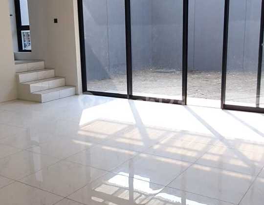 Rumah Bagus Unfurnish SHM Tatar punawangi, Kota Baru Parahyangan