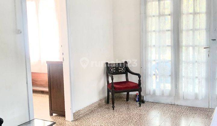 Rumah Bagus Unfurnished SHM di Jalan Cilaki, Bandung 2