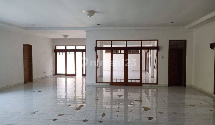 Rumah 2 Lantai Bagus  SHM di Jl. Burung Tungku , Bandung 1