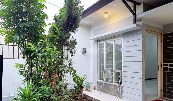 Rumah Bagus siap huni Unfurnished SHM Taman Holis Indah II 1