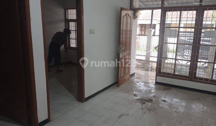Rumah Kontrakan Bagus Unfurnished SHM di Nataendah, Bandung 1