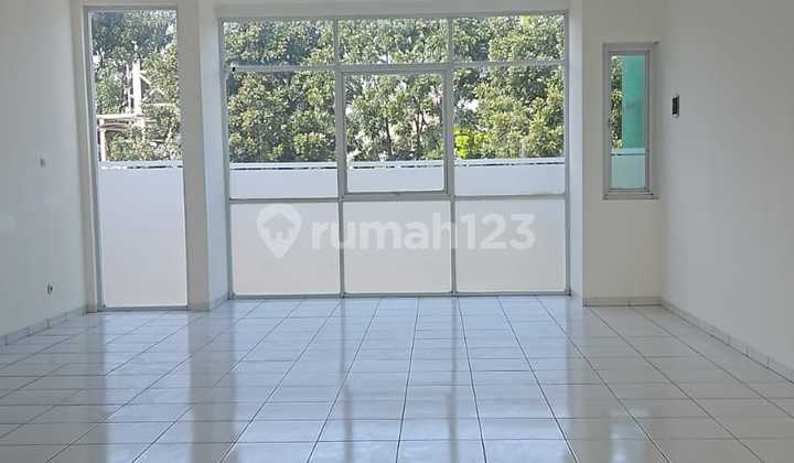 Ruko Bagus terawat 270 m2 SHM 3 lantai di HJ Mustofa, Bandung 2