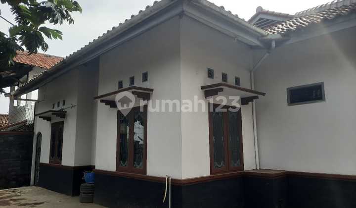 Affordable Ready-to-Live House, Good Location, Freehold Title, Permana Street, Cimahi 2