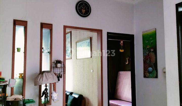 Rumah 2 Lantai Bagus Unfurnished SHM di Taman Kopo Indah 3  1