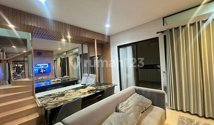 Good Furnished Luxury House with SHM Cluster Flora Summarecon Bandung 2